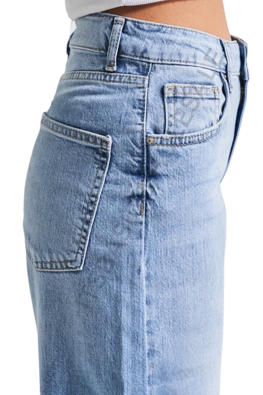 Cloudwash Straight Denim