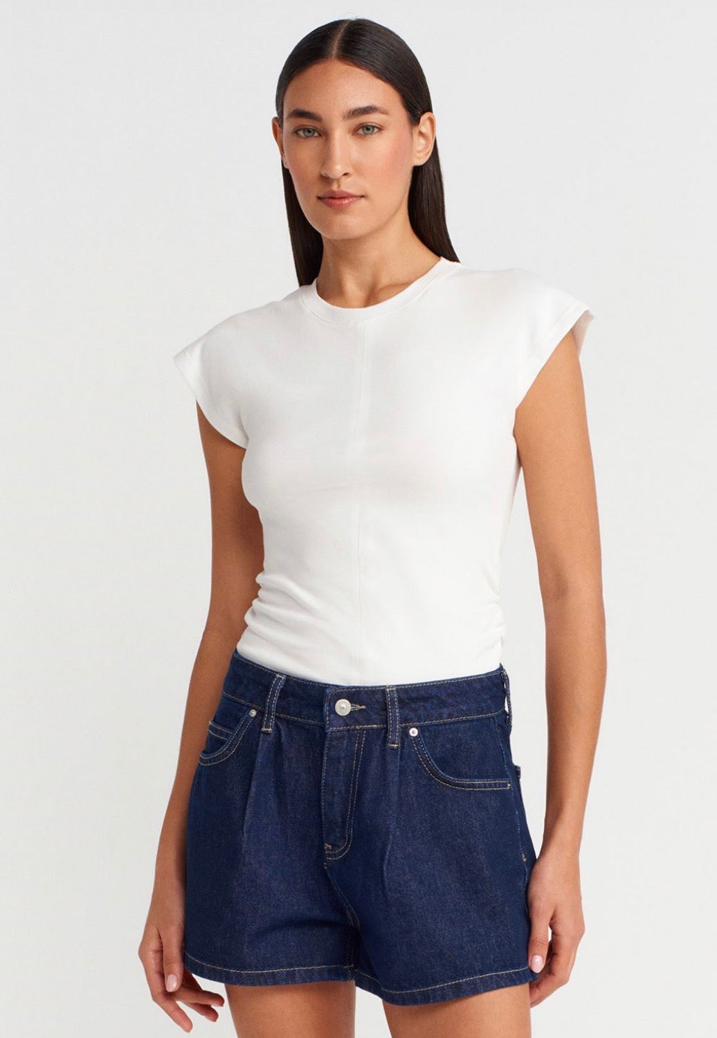 Contour Seam Cap Sleeve Top