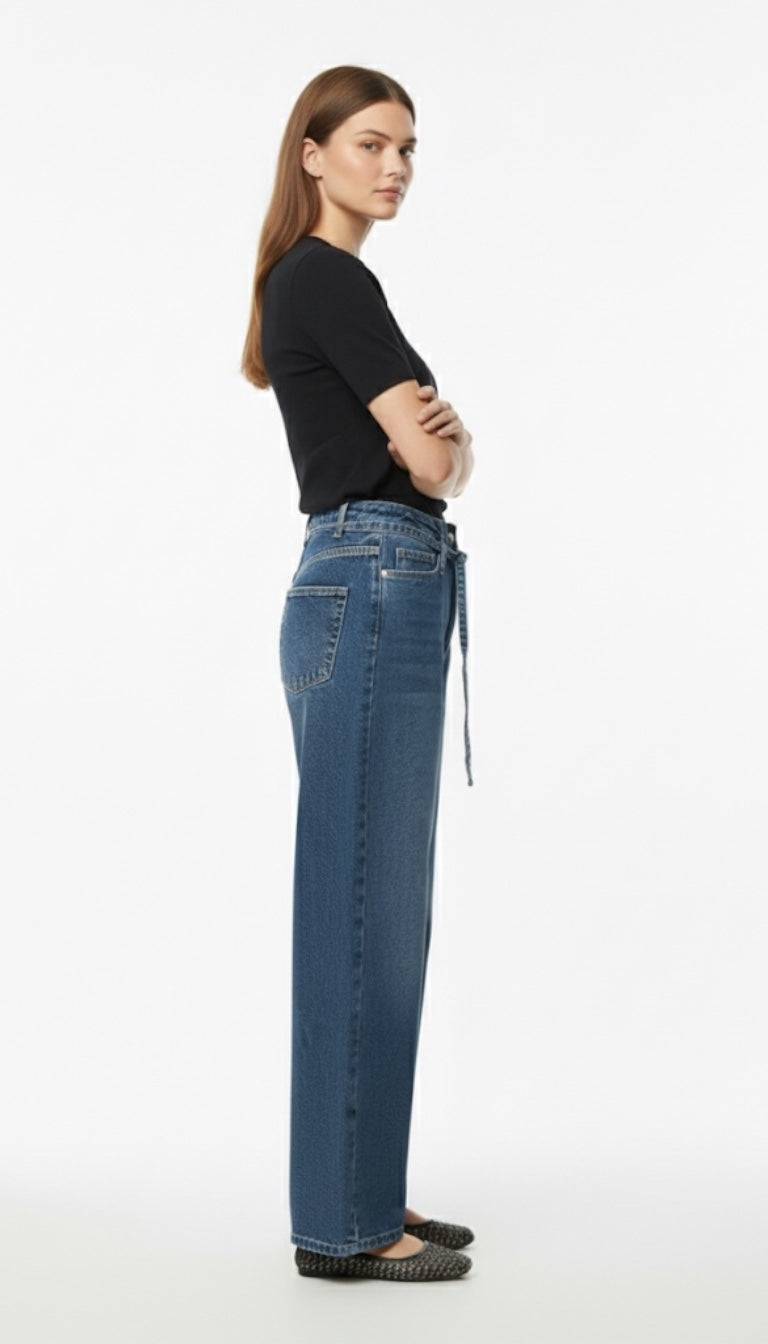 High-Waist Belted Wide-Leg Jeans