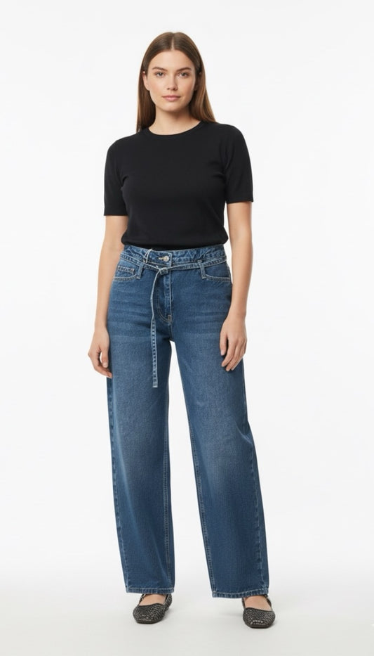 High-Waist Belted Wide-Leg Jeans