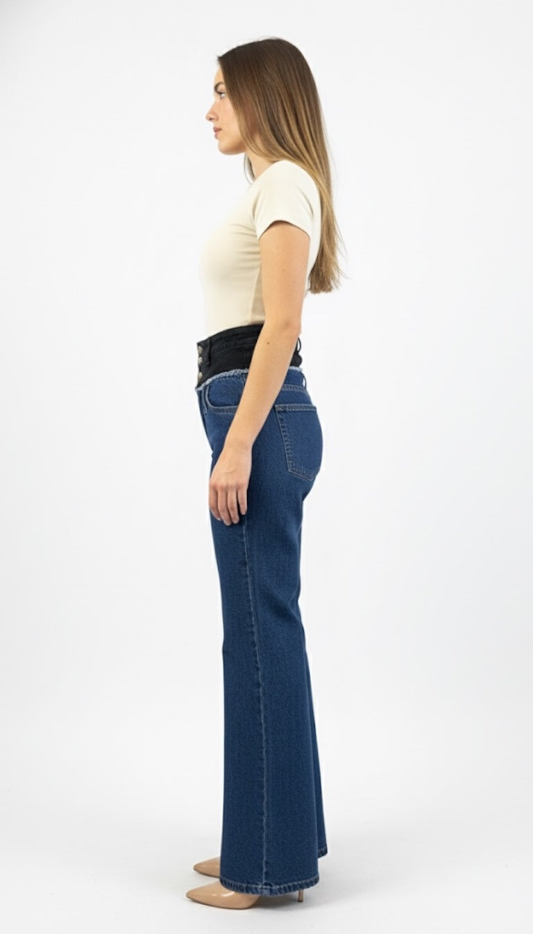 The Contrast Waist Jeans