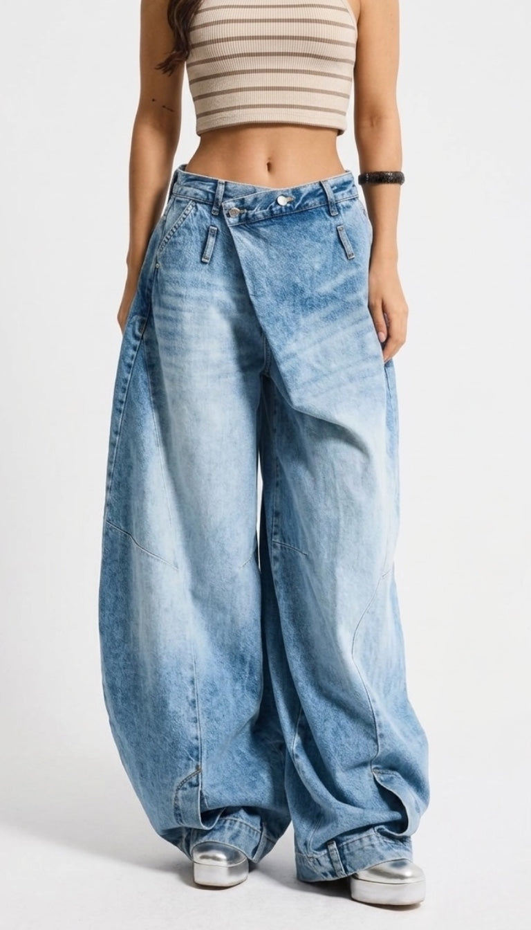 Offset Waist Baggy Jeans – Ice Blue