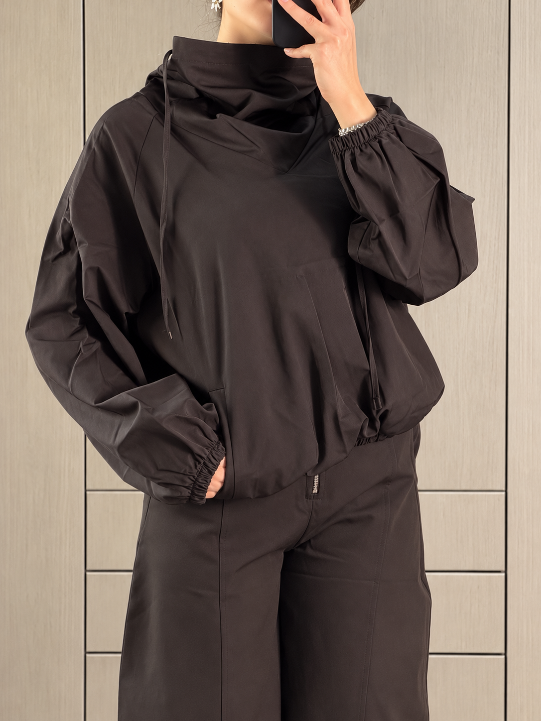 THE HALO COLLAR TOP